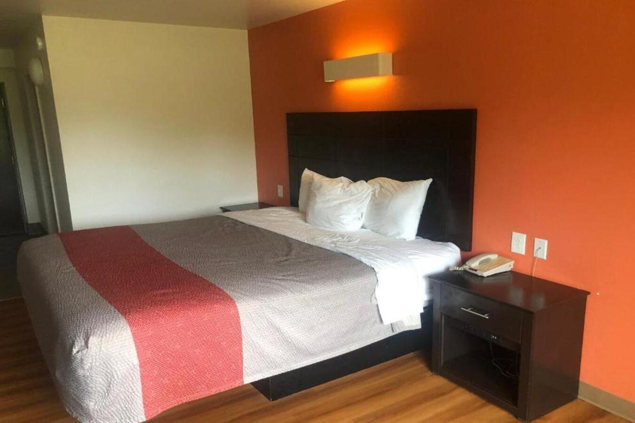 Motel 6 Peoria Exterior photo